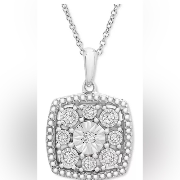 NWT Diamond Cluster Silver Pendant Necklace - Picture 2 of 6